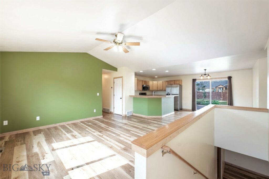 811 Dimaggio Drive, Belgrade MT 59714