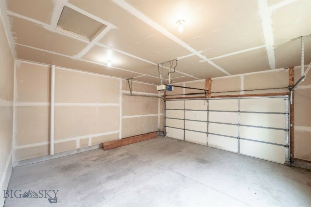 811 Dimaggio Drive, Belgrade MT 59714