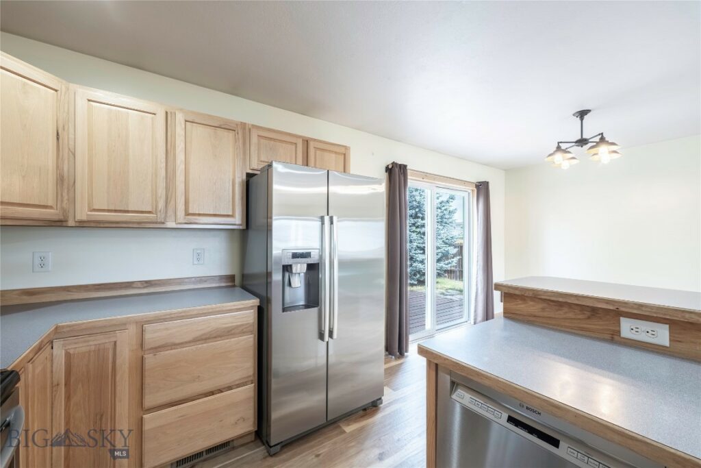 811 Dimaggio Drive, Belgrade MT 59714