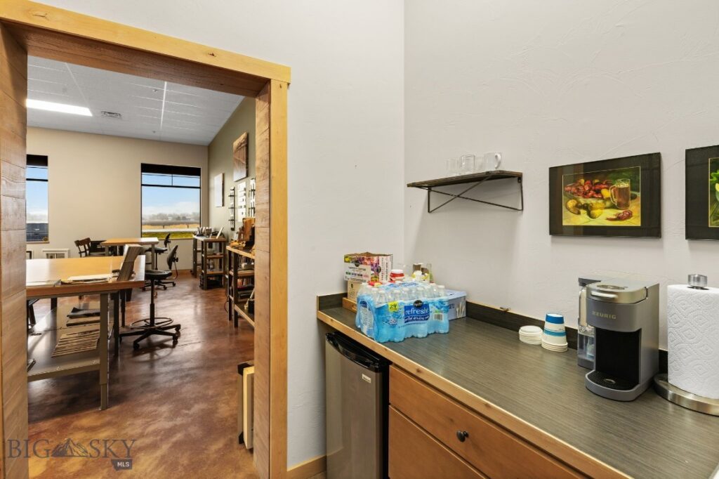 81211/ 13 Gallatin Road, Bozeman MT 59718