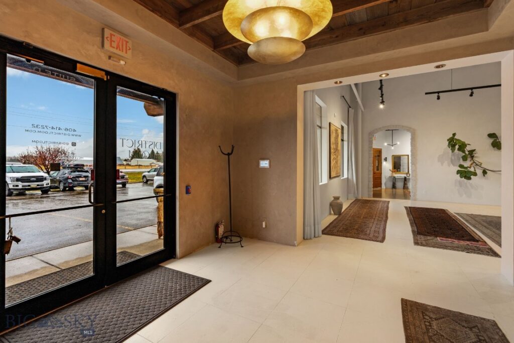 81211/ 13 Gallatin Road, Bozeman MT 59718