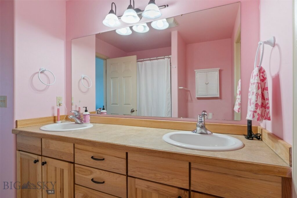 818 Matheson Way, Bozeman MT 59715