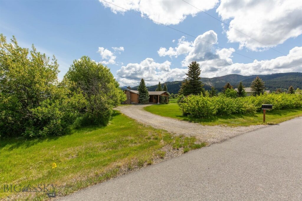 8212 War Eagle, Bozeman MT 59718