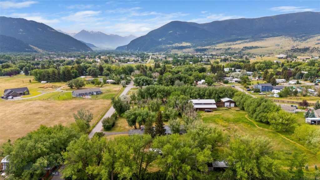 84 Canyon View Drive, Livingston MT 59047