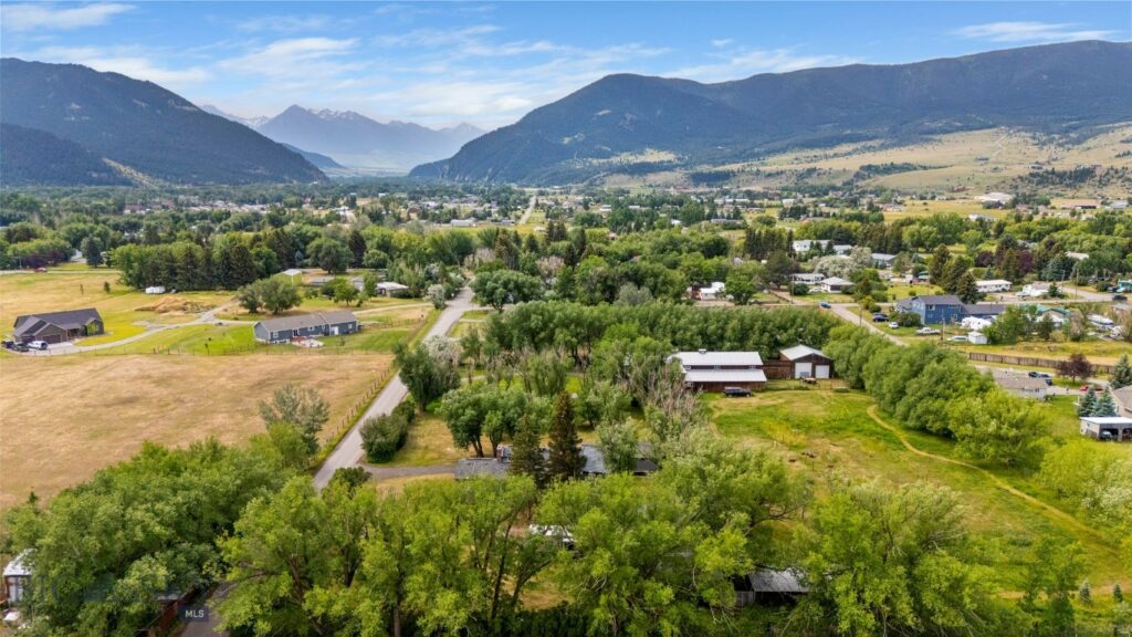 84 Canyon View Drive, Livingston MT 59047