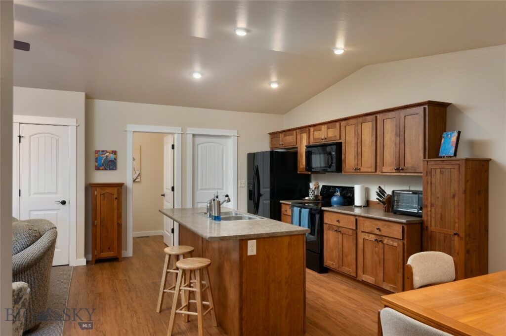 84 Tail Feather Lane, Bozeman MT 59718