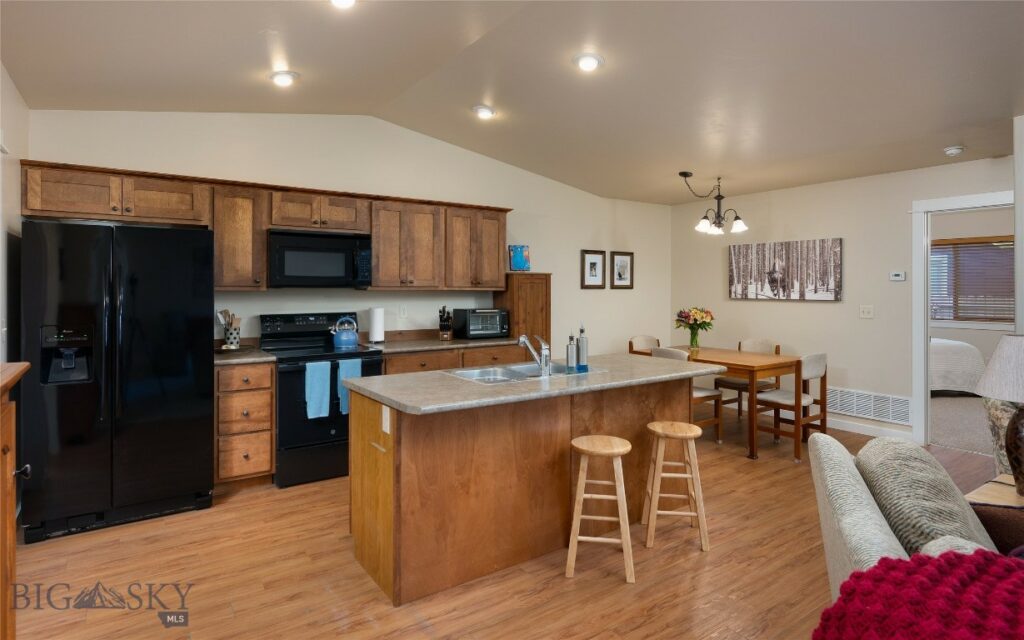 84 Tail Feather Lane, Bozeman MT 59718