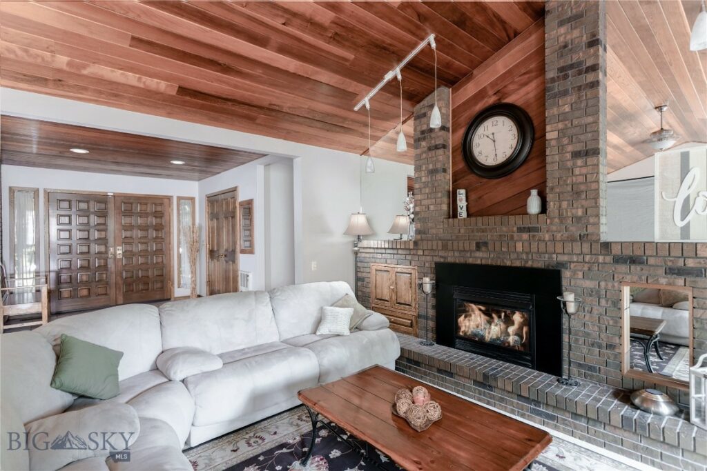 8472 Wagon Boss Road, Bozeman MT 59715