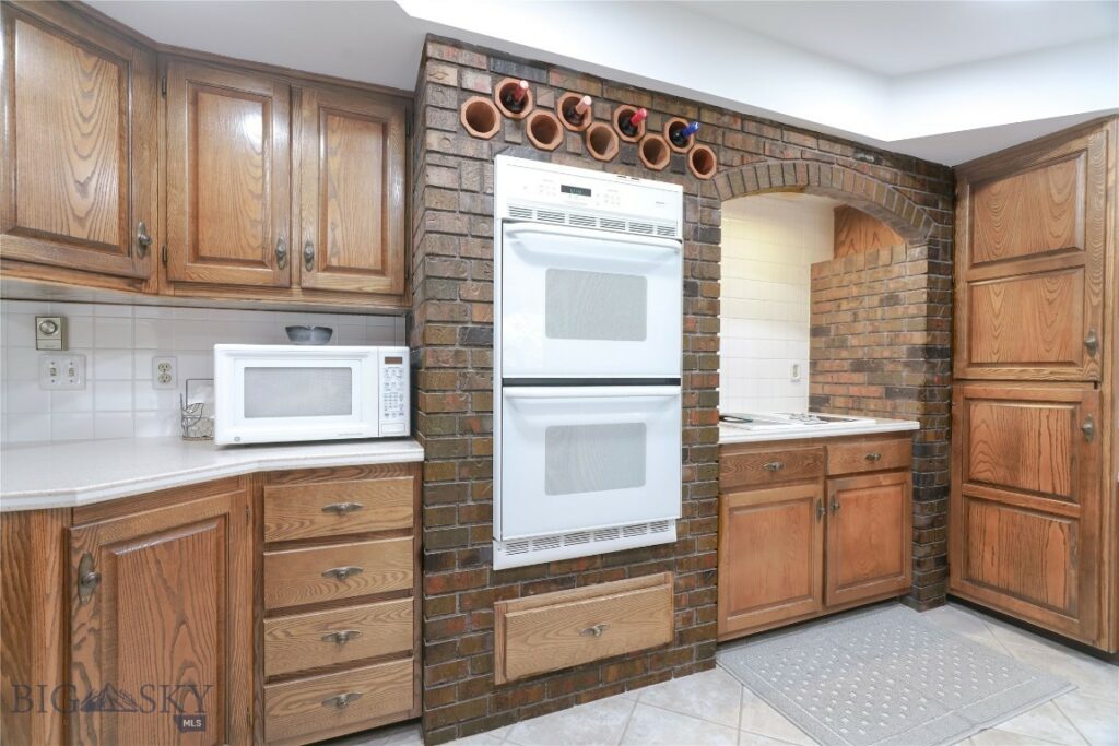8472 Wagon Boss Road, Bozeman MT 59715