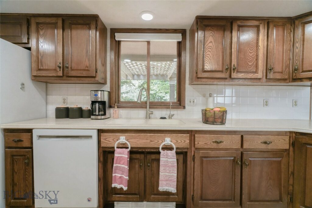 8472 Wagon Boss Road, Bozeman MT 59715