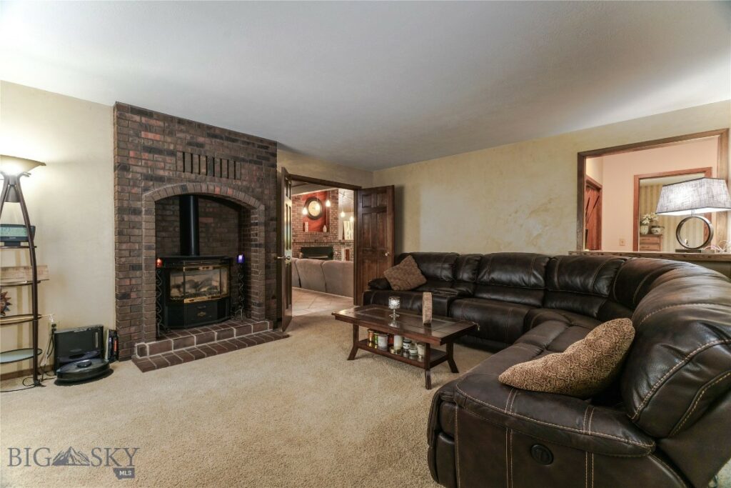 8472 Wagon Boss Road, Bozeman MT 59715
