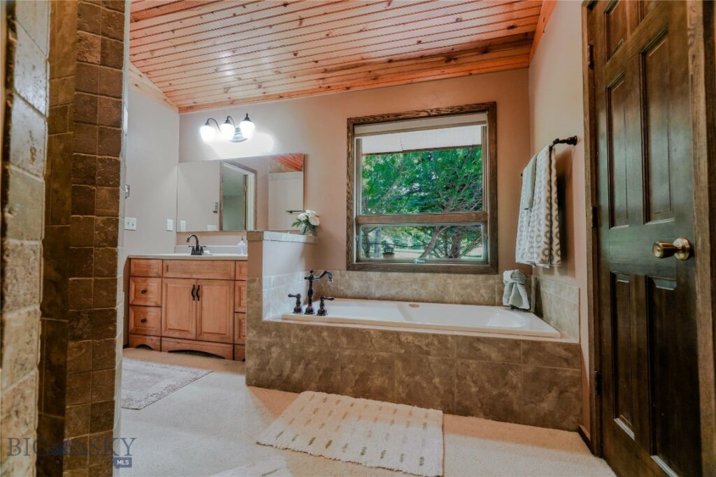 8472 Wagon Boss Road, Bozeman MT 59715