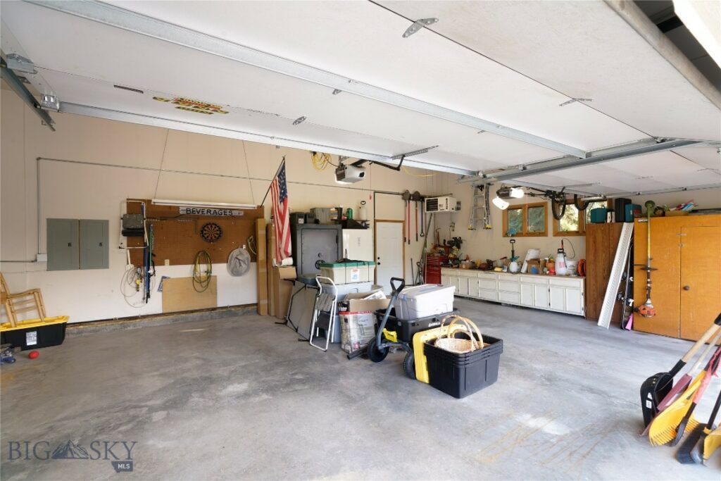 8472 Wagon Boss Road, Bozeman MT 59715