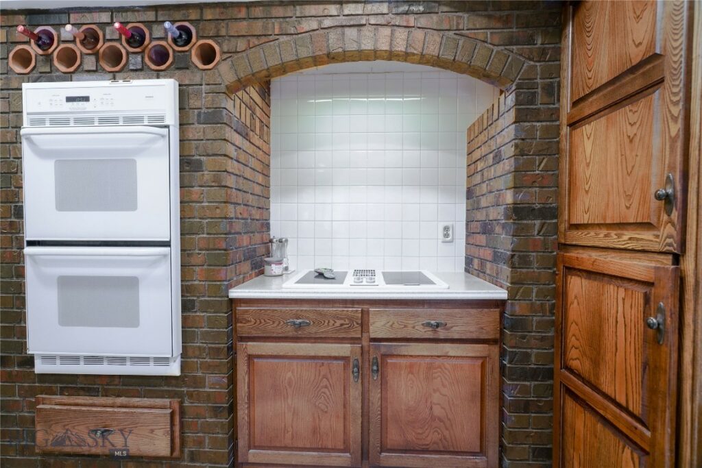 8472 Wagon Boss Road, Bozeman MT 59715