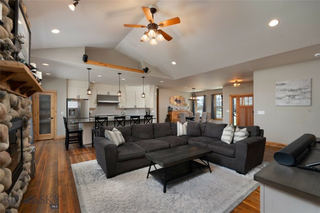 85 Flagstone Drive, Belgrade MT 59714