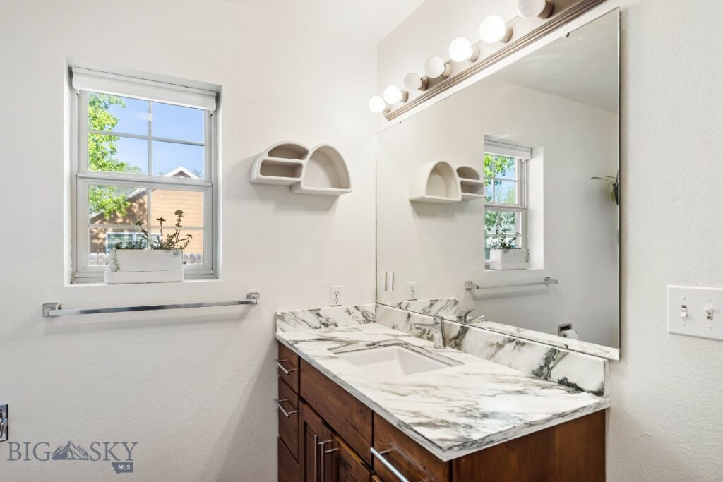 85 Shallow Brook Lane, Belgrade MT 59714