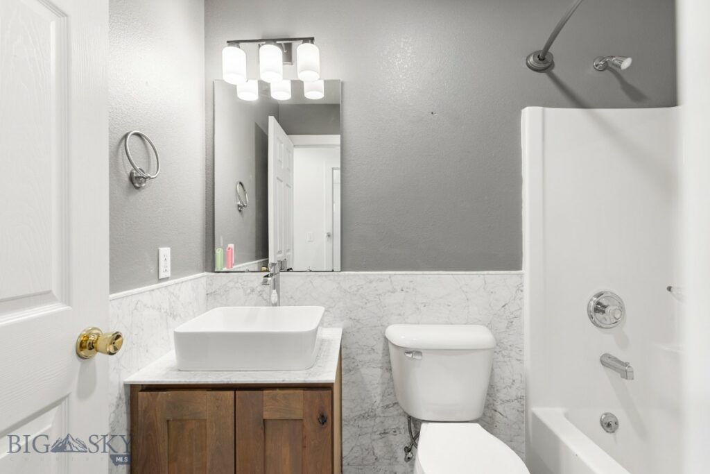 85 Shallow Brook Lane, Belgrade MT 59714