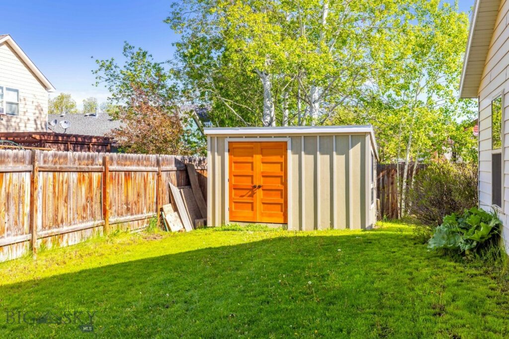 85 Shallow Brook Lane, Belgrade MT 59714