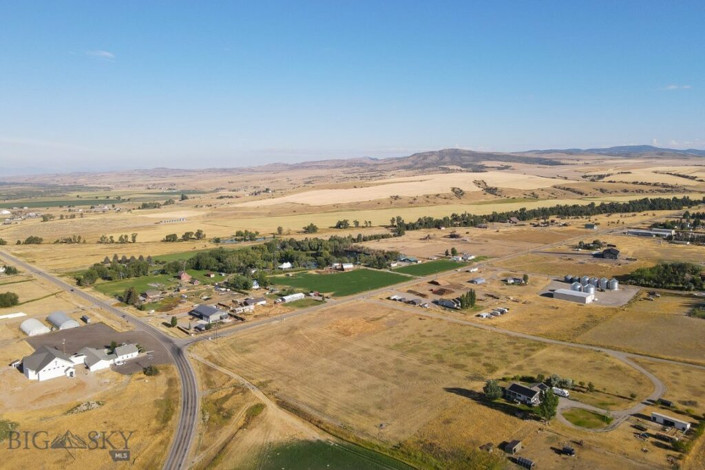 8550 Dry Creek Road, Belgrade MT 59714
