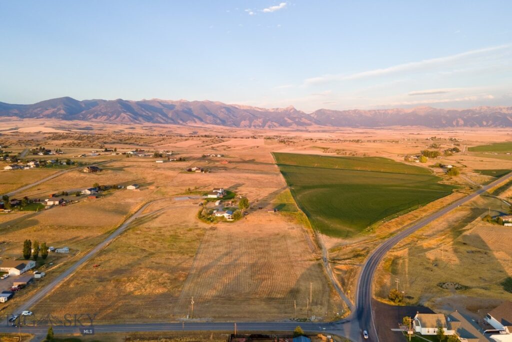 8550 Dry Creek Road, Belgrade MT 59714