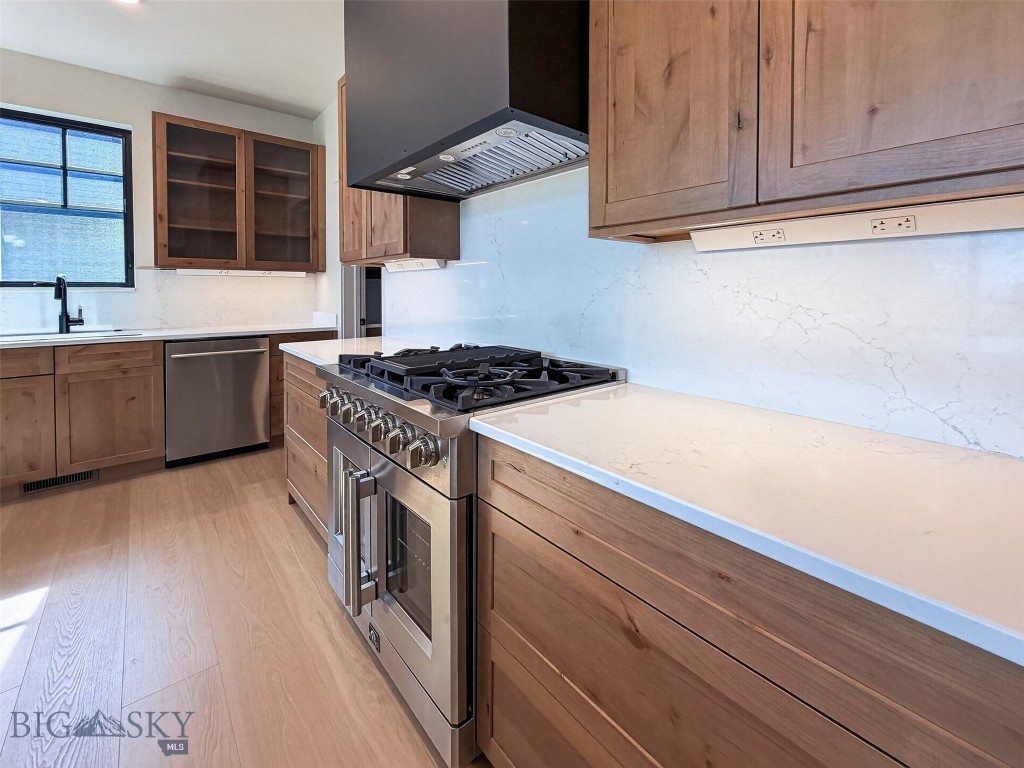 86 Hilgard Peak Court, Bozeman MT 59718