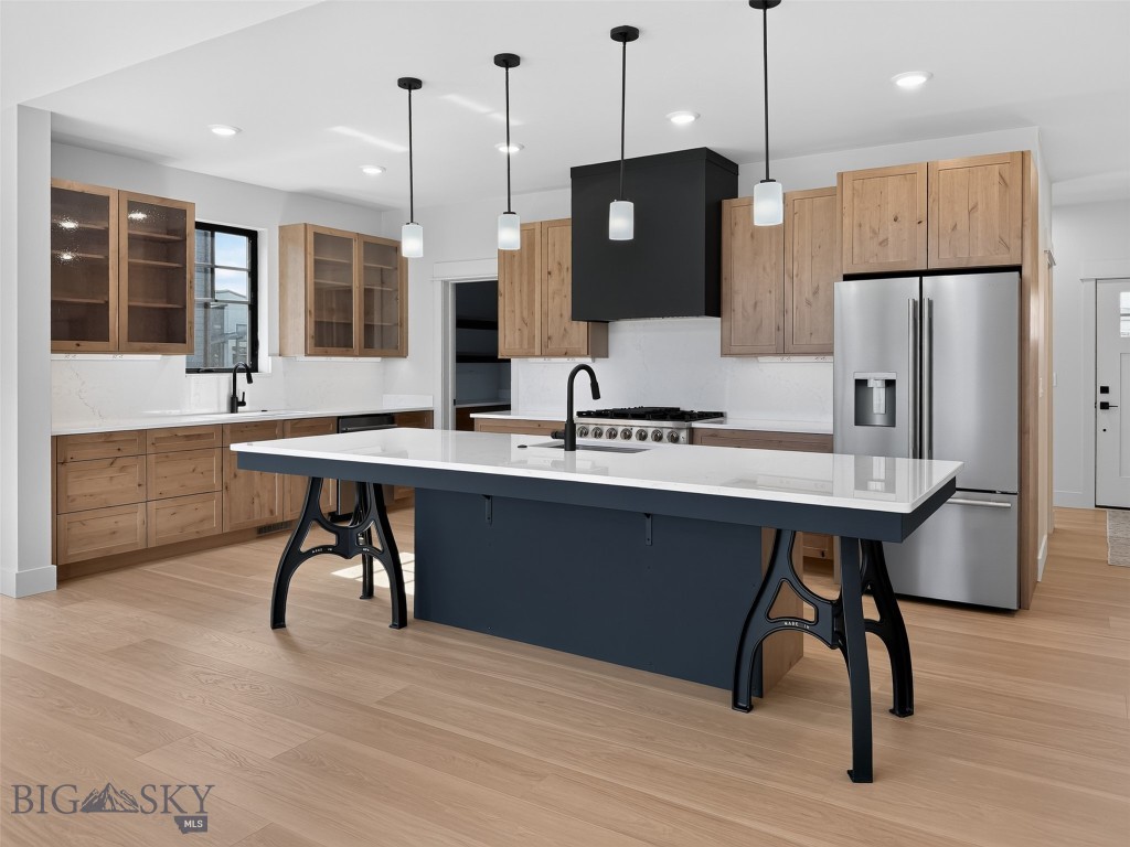 86 Hilgard Peak Court, Bozeman MT 59718