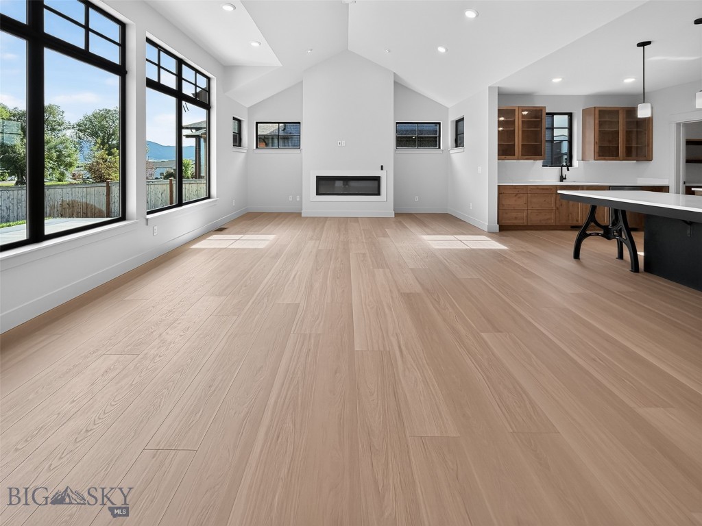 86 Hilgard Peak Court, Bozeman MT 59718