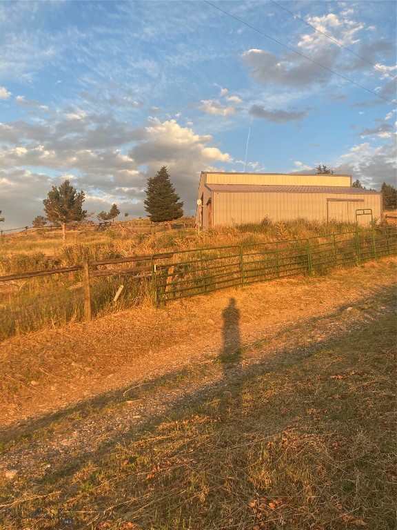 86 Pony Lane, Livingston MT 59047