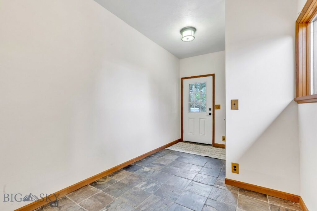 8651 E Panorama Drive E, Bozeman MT 59715