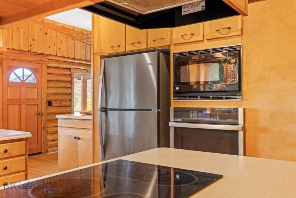 8651 E Panorama Drive E, Bozeman MT 59715