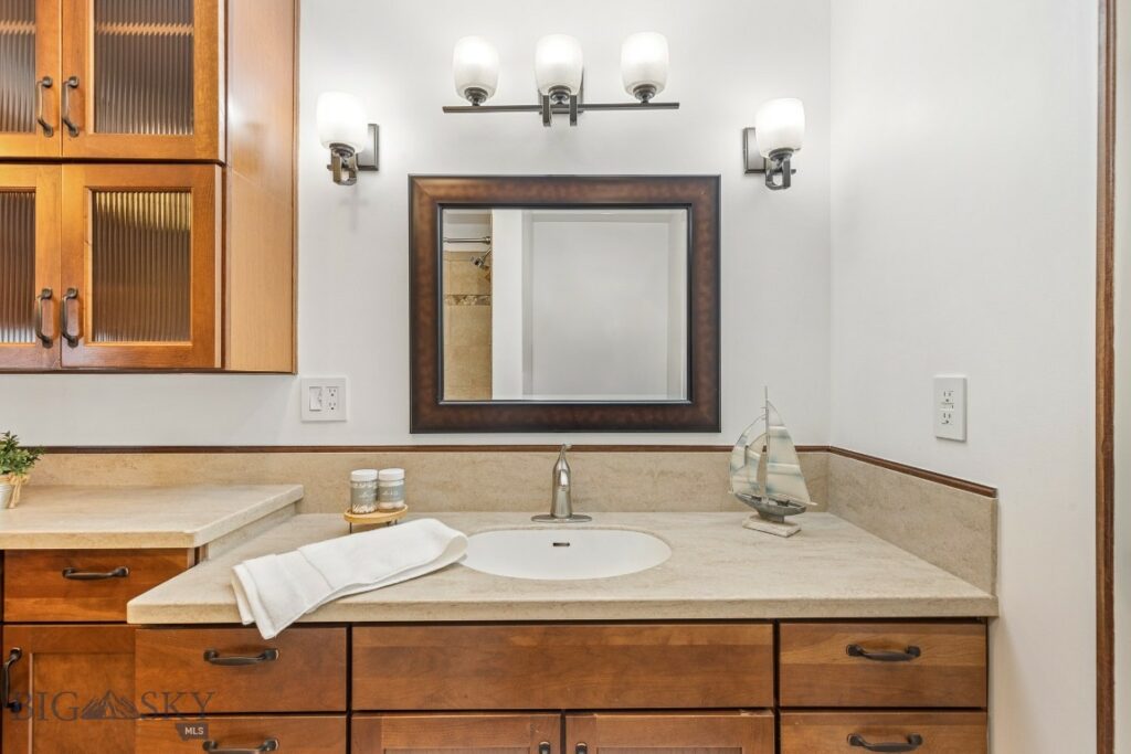 8651 E Panorama Drive E, Bozeman MT 59715