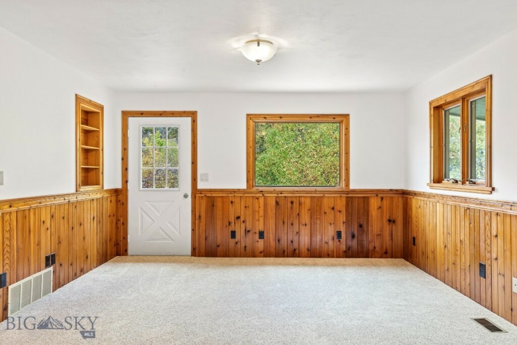 8651 E Panorama Drive E, Bozeman MT 59715