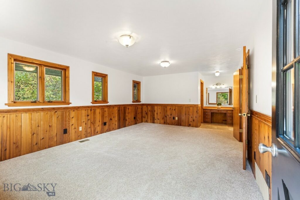 8651 E Panorama Drive E, Bozeman MT 59715