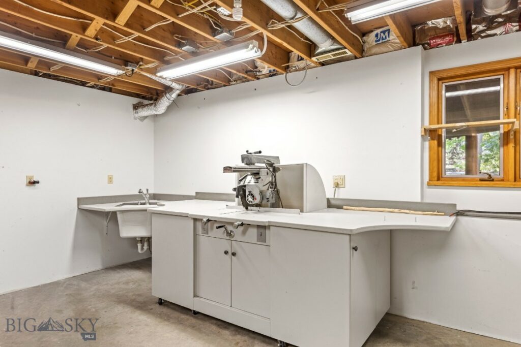 8651 E Panorama Drive E, Bozeman MT 59715