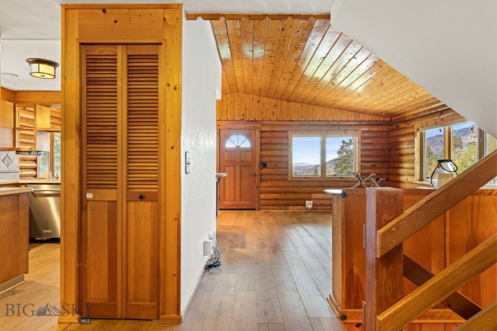 8651 E Panorama Drive E, Bozeman MT 59715