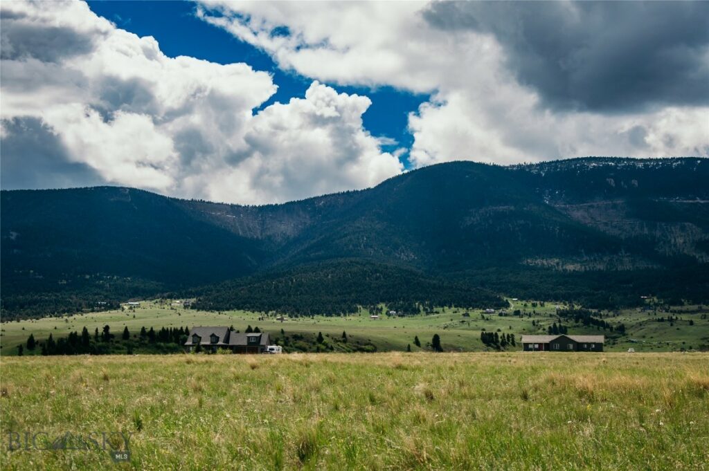 88 Buffalo Trail Road, Livingston MT 59047