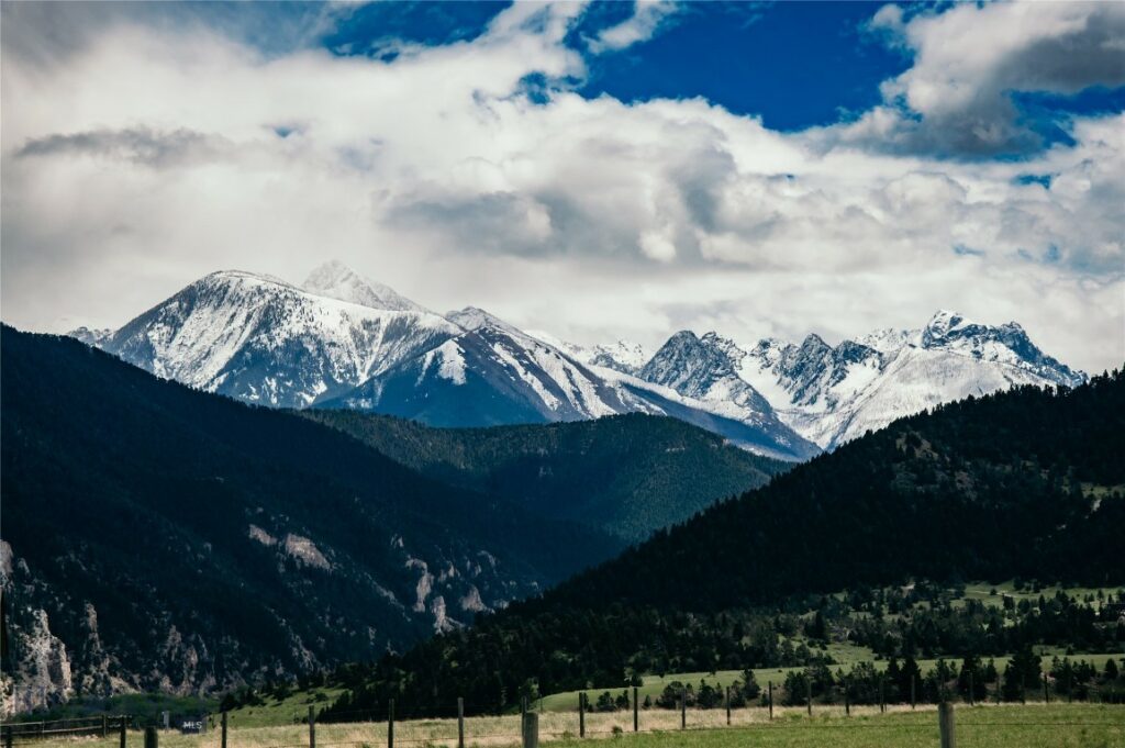 88 Buffalo Trail Road, Livingston MT 59047