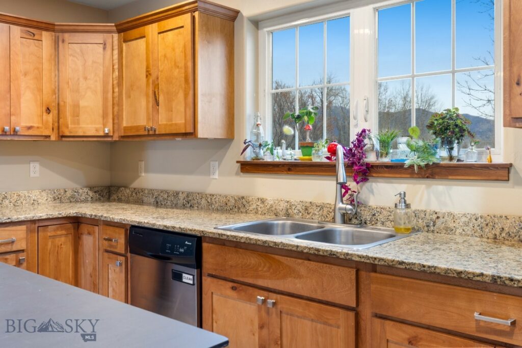 887 Hanson Street, Bozeman MT 59718