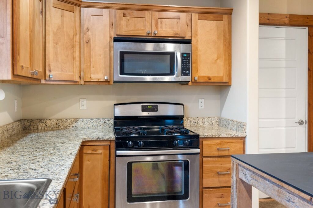 887 Hanson Street, Bozeman MT 59718