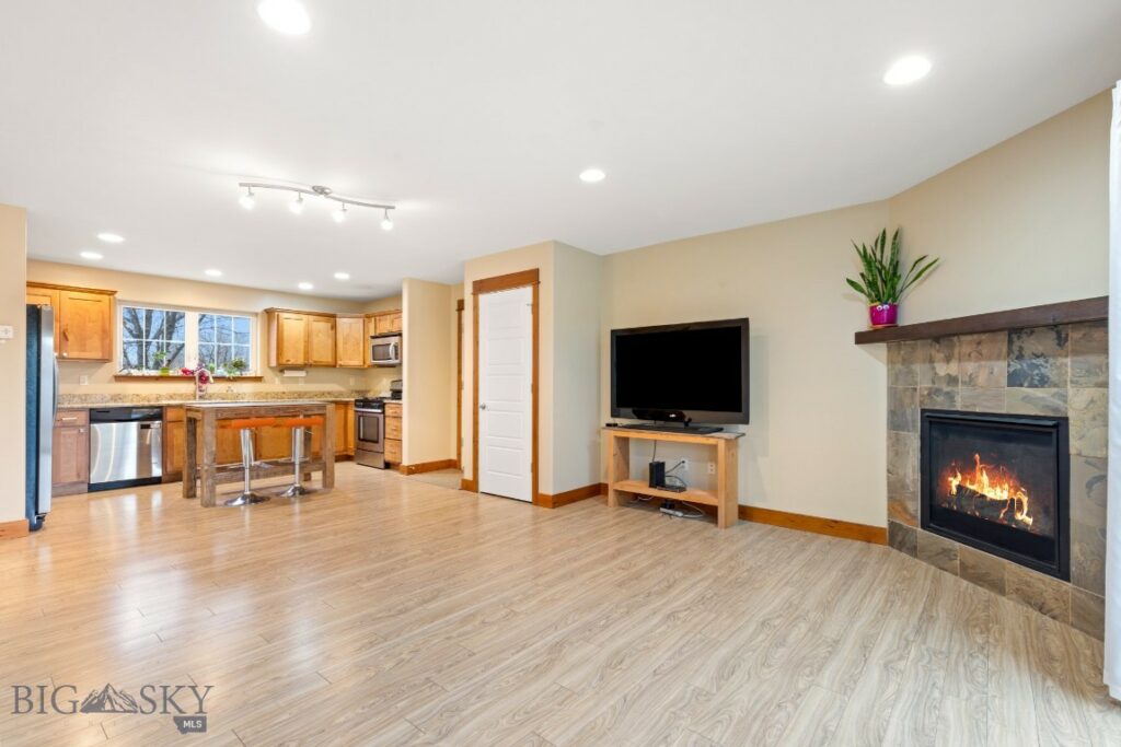 887 Hanson Street, Bozeman MT 59718