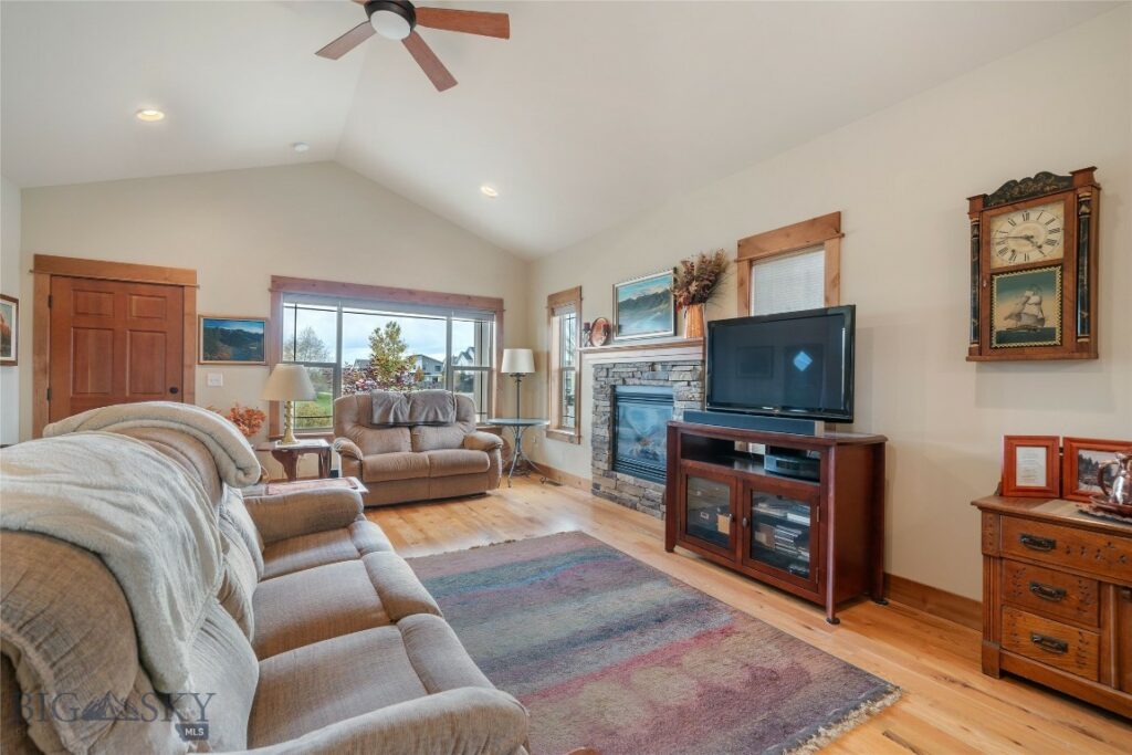 890 Flanders Creek Avenue, Bozeman MT 59718