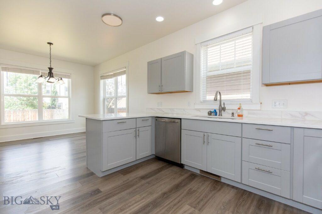 894 Rogers, Bozeman MT 59718
