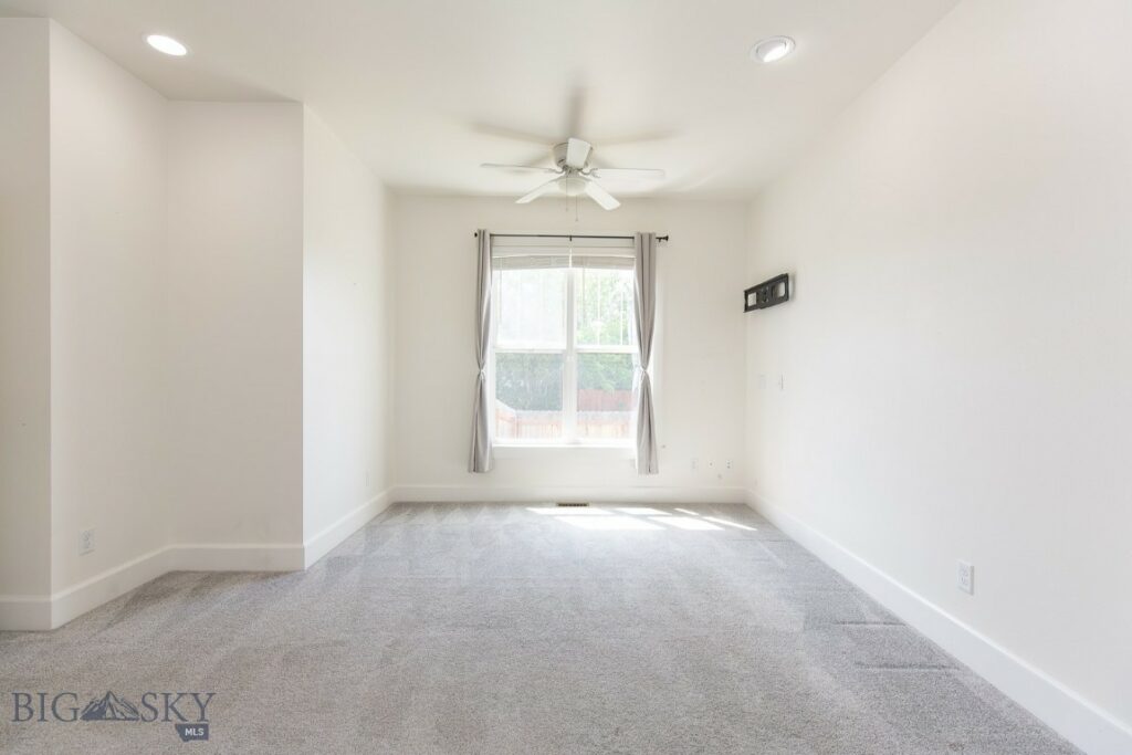 894 Rogers, Bozeman MT 59718