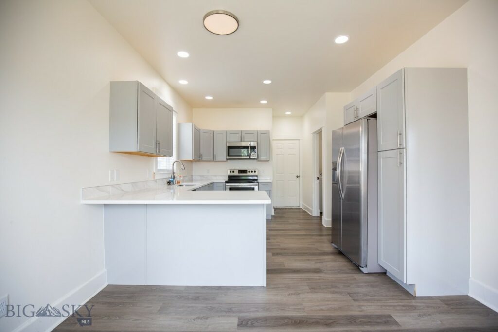 894 Rogers, Bozeman MT 59718