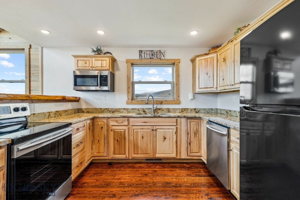 90 Chicory, Livingston MT 59047