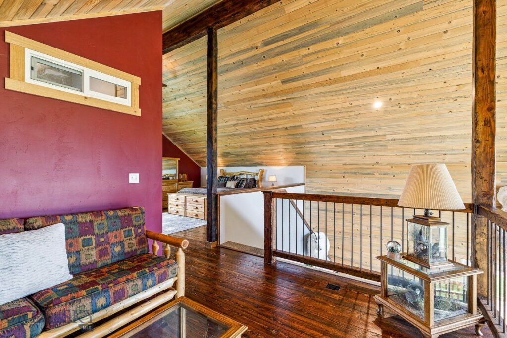 90 Chicory, Livingston MT 59047