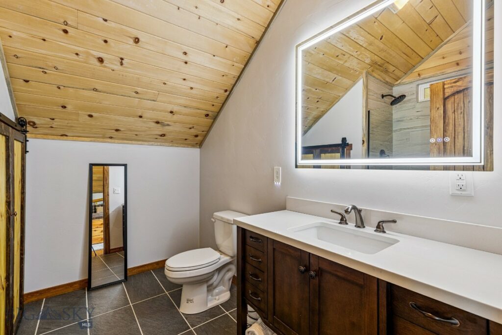 90 Chicory, Livingston MT 59047