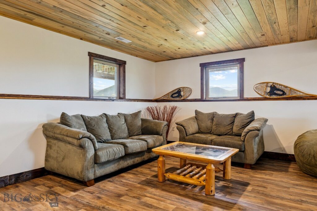 90 Chicory, Livingston MT 59047