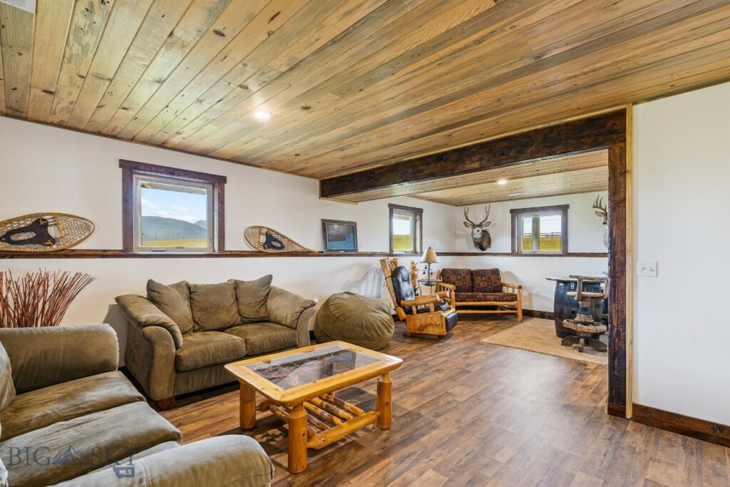 90 Chicory, Livingston MT 59047