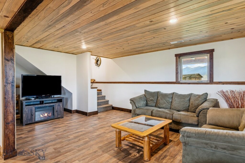 90 Chicory, Livingston MT 59047